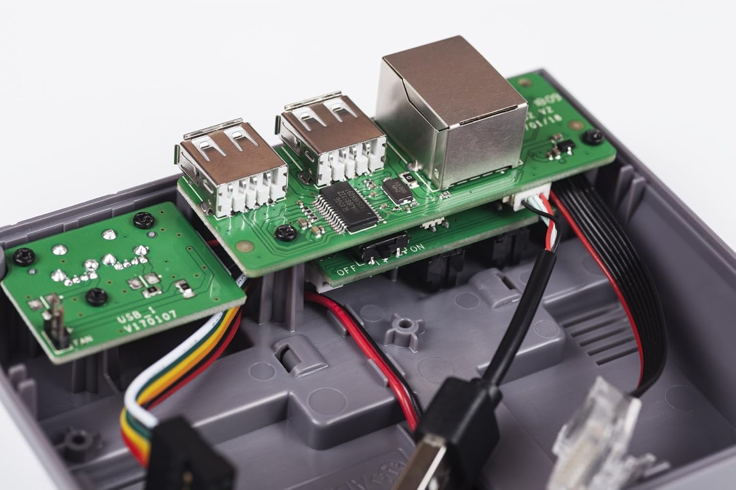 Retroflag NESPi Case Plus con  - Raspberry Pi Retropie recensione e prezzo
